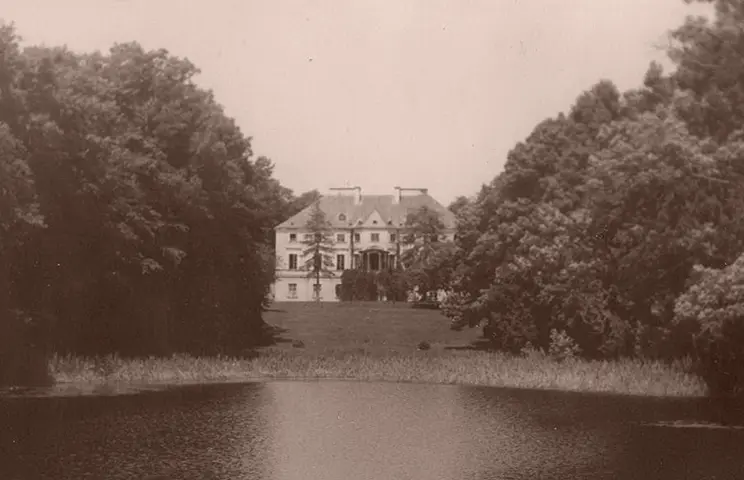The palace seen from across the pond
